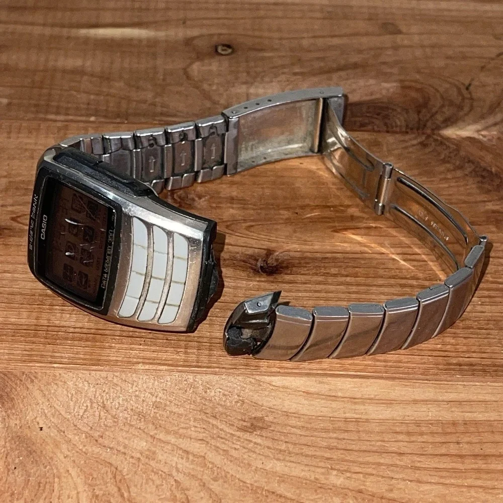 CASIO EDB-610 E-DATA BANK DATA MEMORY MOD 2550 Used Movement work Good 4 PARTS*